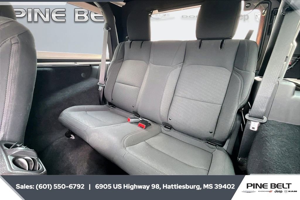 Used 2021 Jeep Wrangler Sport S image 19