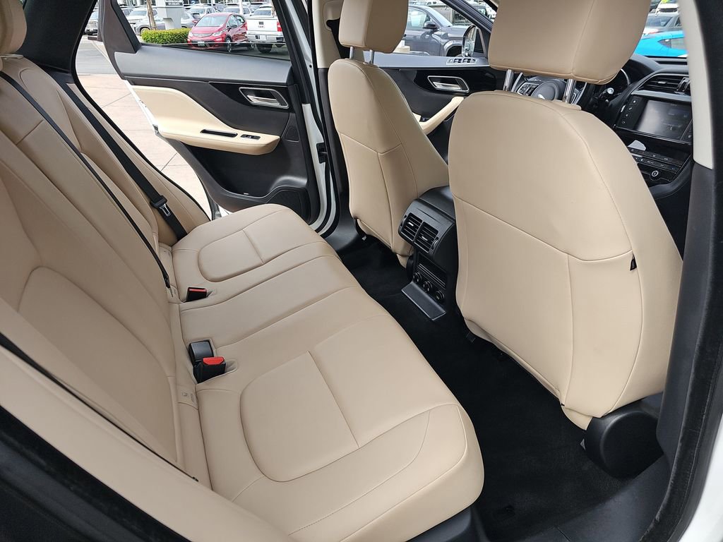 Used 2017 Jaguar F-PACE Premium AWD/4WD image 11
