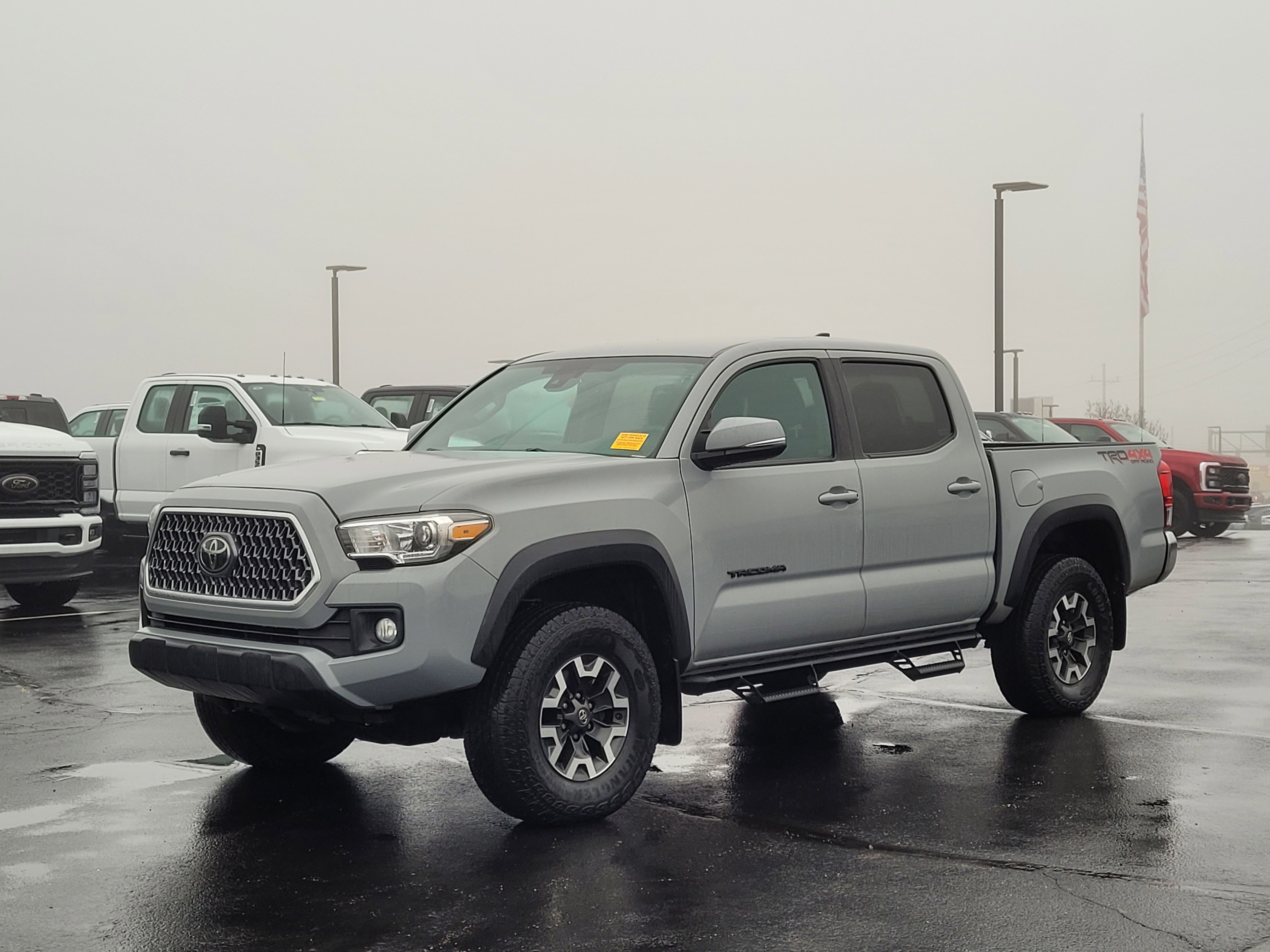Used 2019 Toyota Tacoma TRD Off-Road image 8