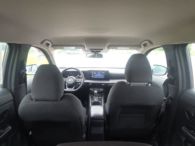 Used 2025 Nissan Kicks S FWD image 12