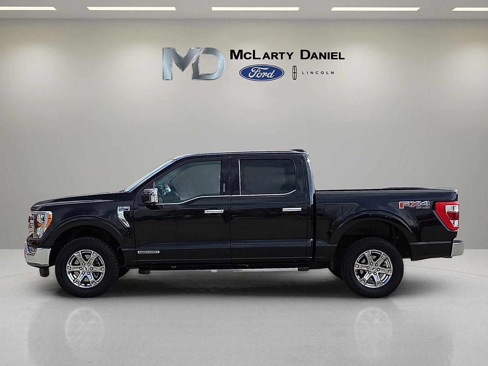 Certified 2021 Ford F150 Lariat AWD/4WD image 3