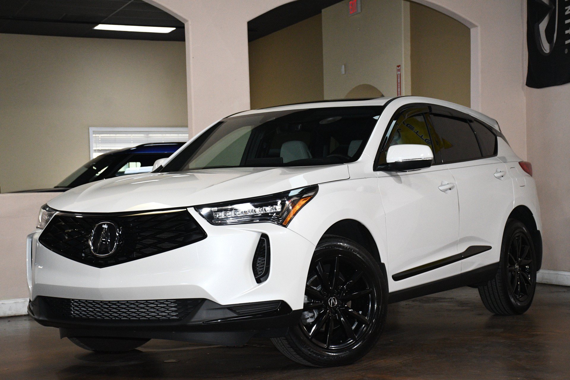Used 2025 Acura RDX SH-AWD image 4