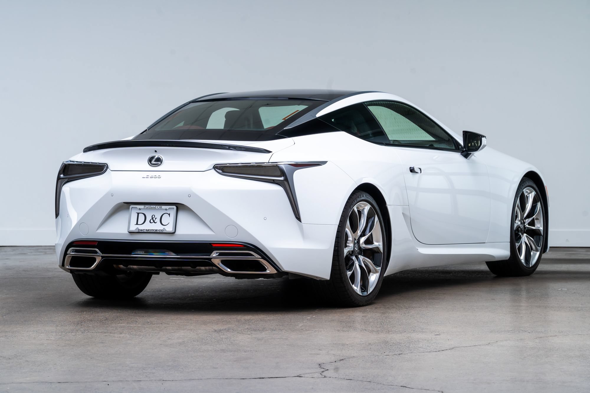 Used 2018 Lexus LC 500 Coupe w/ Touring Package RWD image 8
