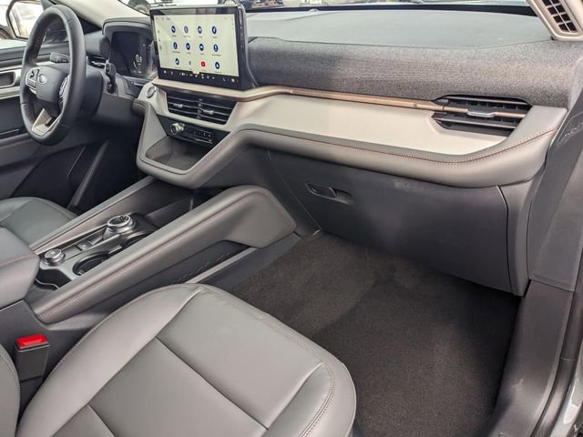 New 2026 Ford Explorer Active w/ Active Comfort Package image 32