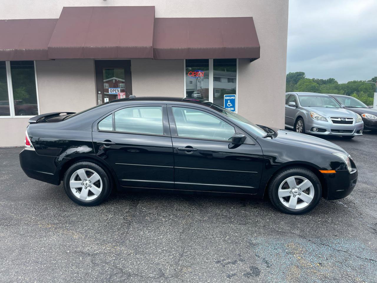 Used 2008 Ford Fusion SE FWD image 4