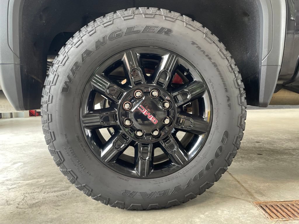 Used 2026 GMC Sierra 2500 AT4 AWD/4WD image 15