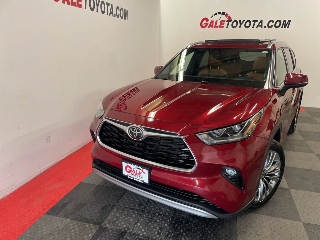 Used 2021 Toyota Highlander Platinum AWD/4WD image 3