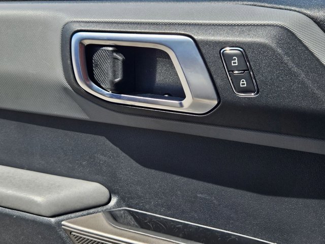 Used 2023 Ford Bronco Black Diamond w/ Sasquatch Package image 9