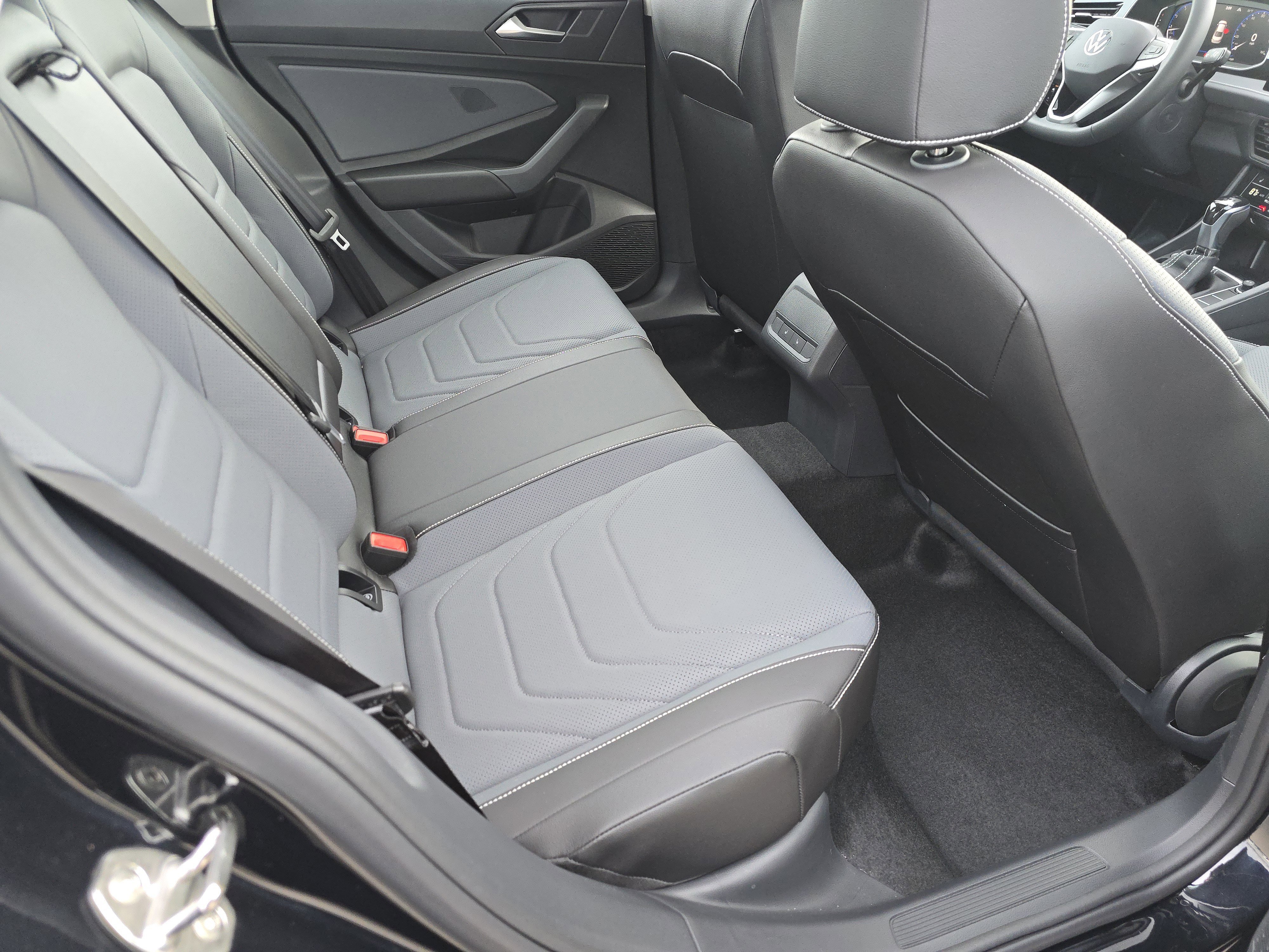 New 2026 Volkswagen Jetta SEL image 12