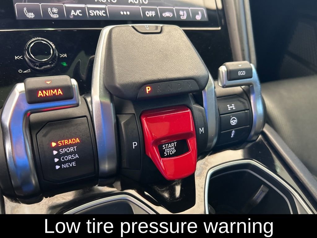 Used 2022 Lamborghini Urus image 10