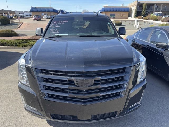 Used 2019 Cadillac Escalade Platinum image 2