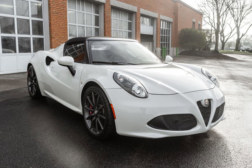 Used 2016 Alfa Romeo 4C Spider w/ Convenience Group - Spider image 5