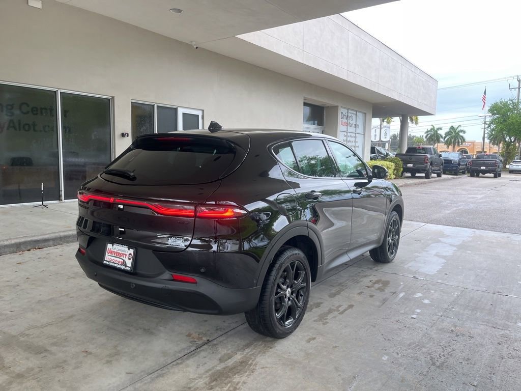 New 2024 Dodge Hornet GT w/ Tech Pack w/o Parking AWD/4WD image 3