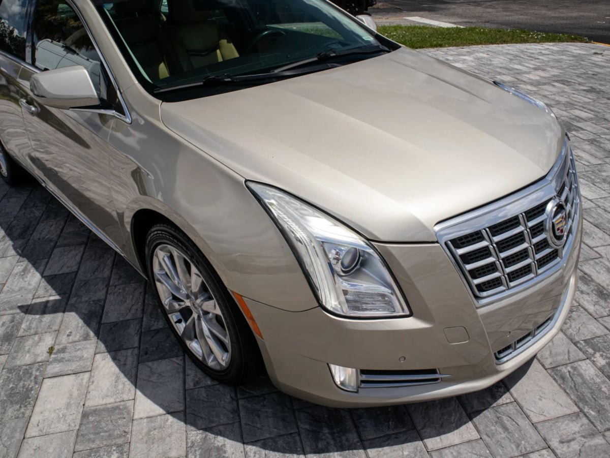 Used 2013 Cadillac XTS Premium FWD image 10