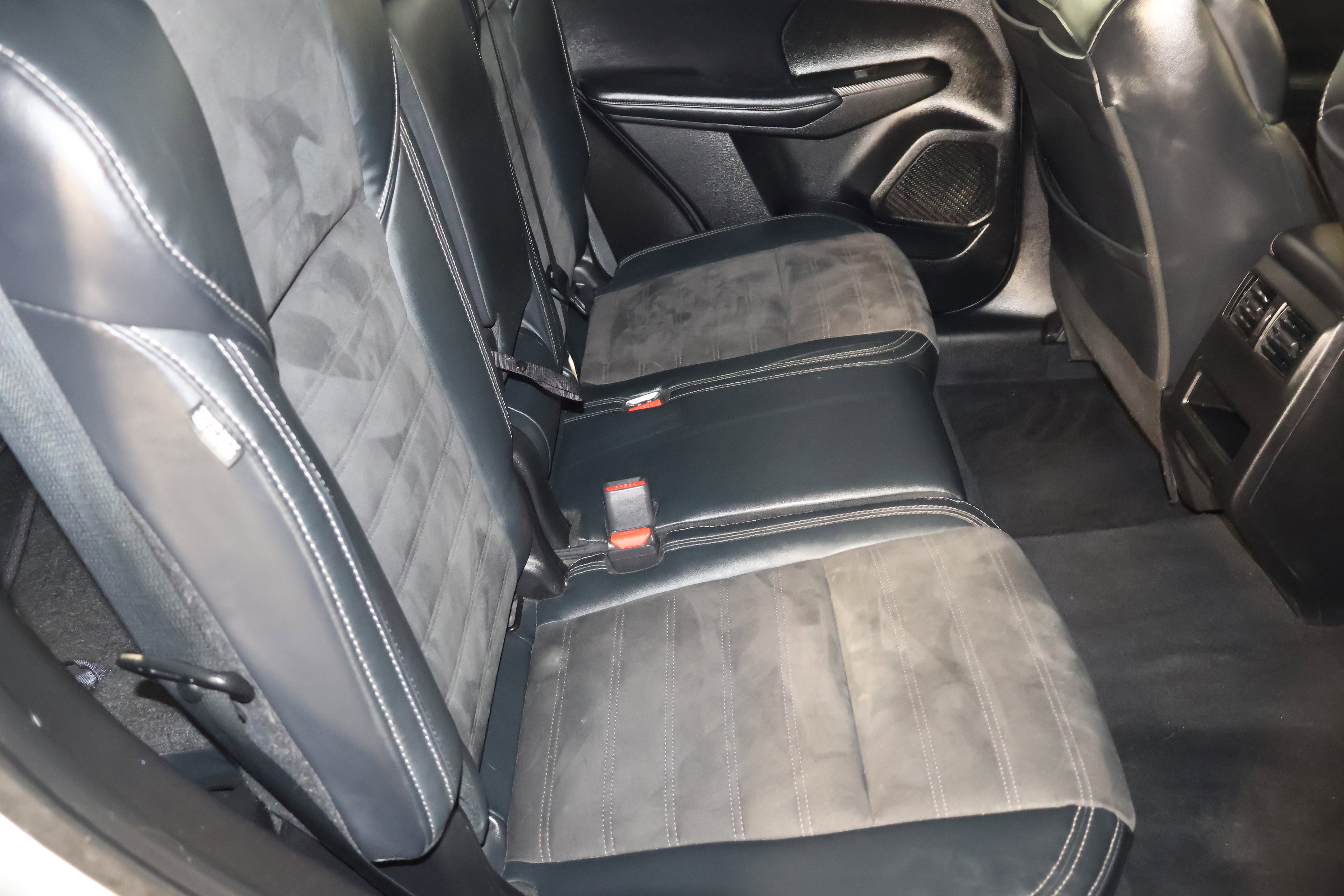 Used 2023 Mitsubishi Outlander SE AWD/4WD image 43