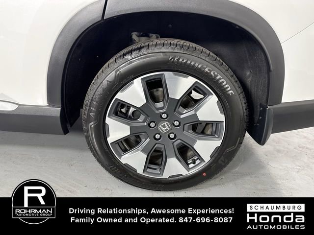 Certified 2026 Honda Pilot Touring image 6