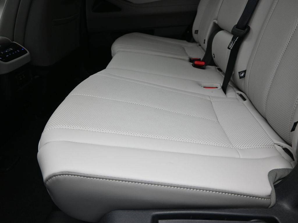 Used 2026 INFINITI QX60 Pure w/ Cargo Package image 16