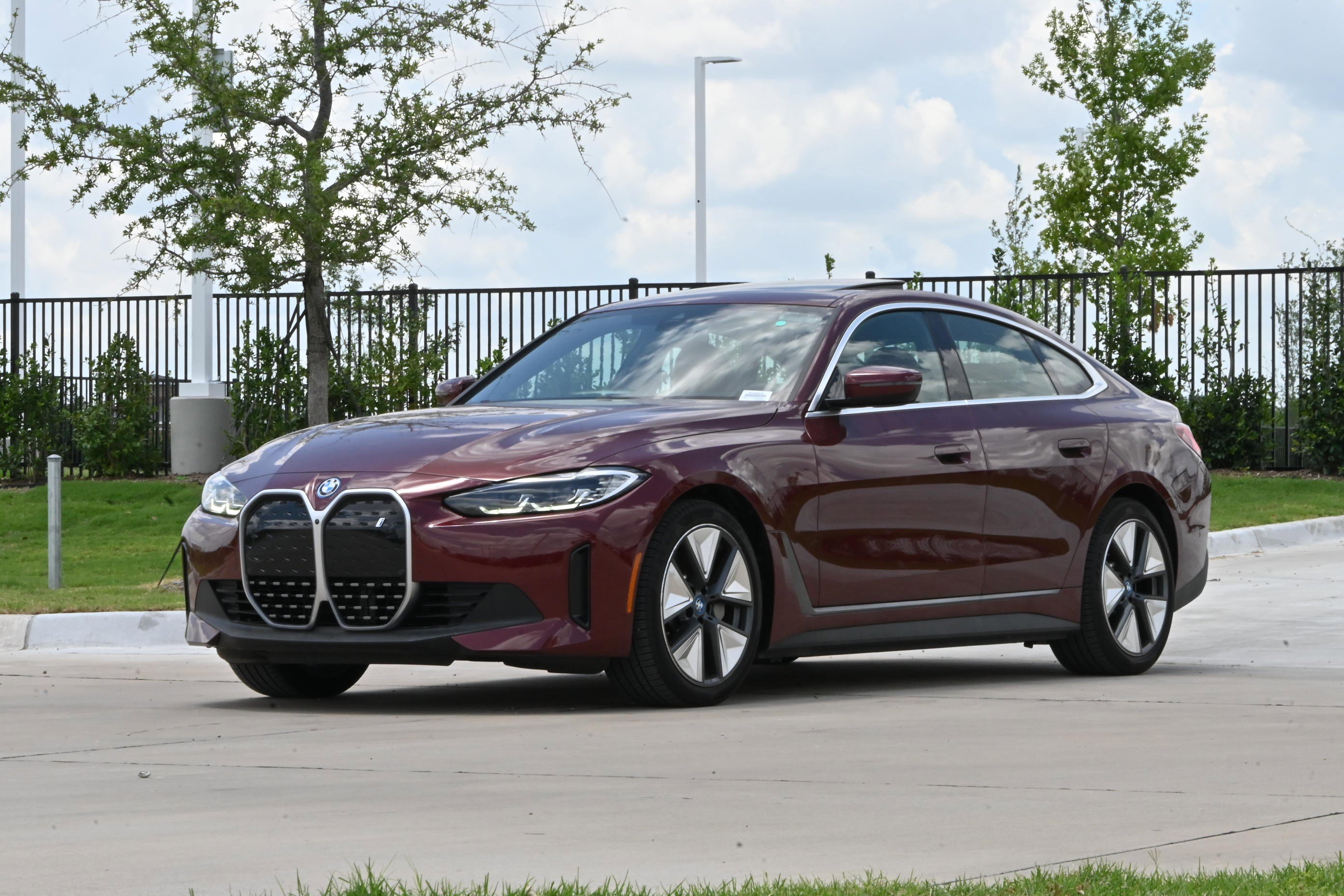 Certified 2023 BMW i4 eDrive35 w/ Premium Package RWD image 5