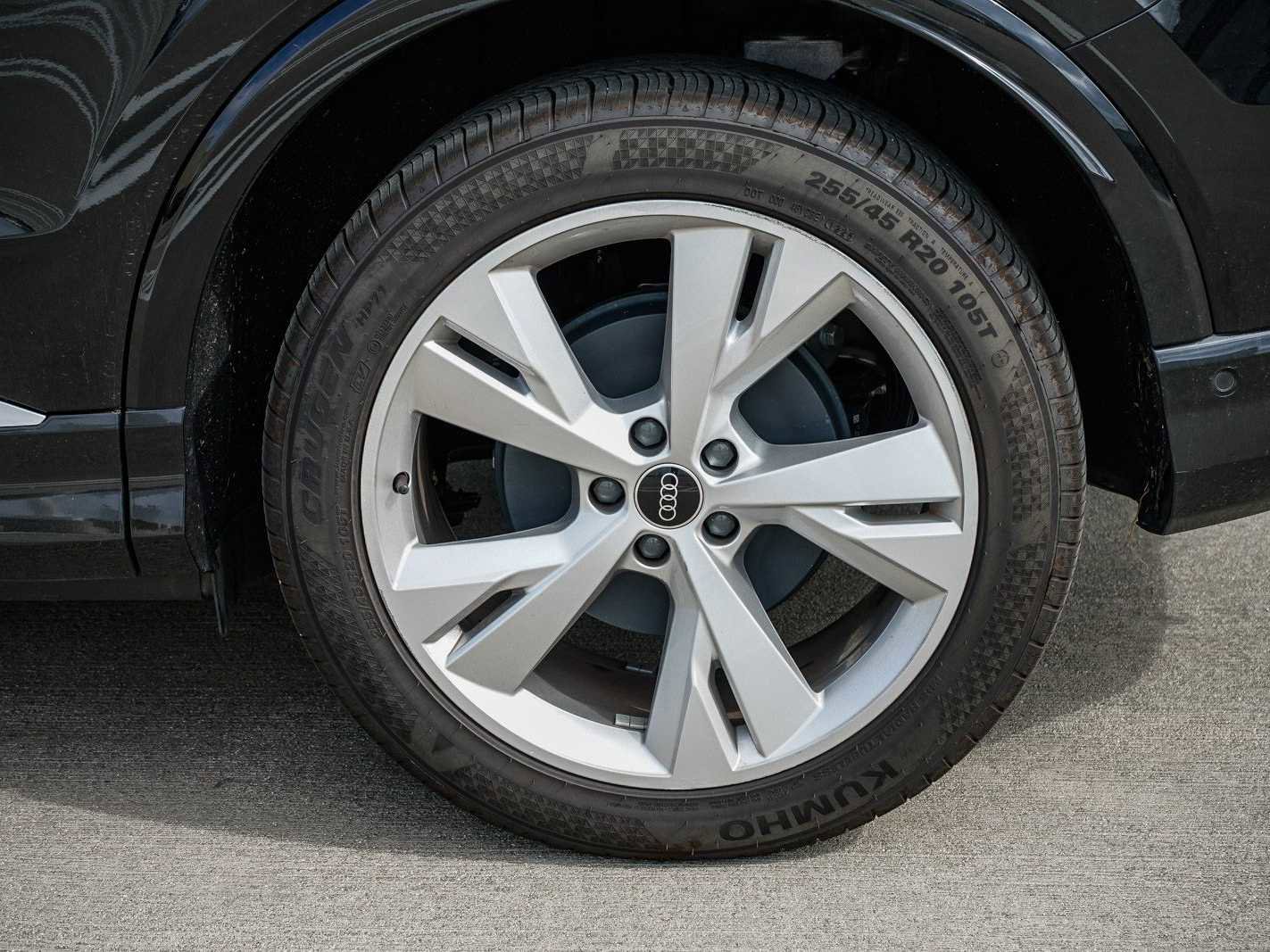 Used 2023 Audi Q4 e-tron Premium Plus w/ Premium Plus image 10