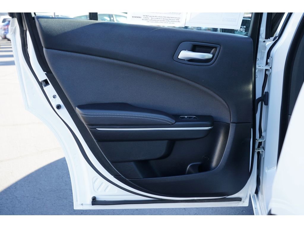 Used 2018 Dodge Charger SXT RWD image 19
