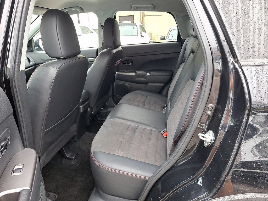 Used 2018 Mitsubishi Outlander Sport SE AWD/4WD image 10