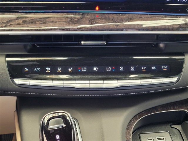 Used 2023 Cadillac Escalade Premium Luxury w/ Performance Package image 25