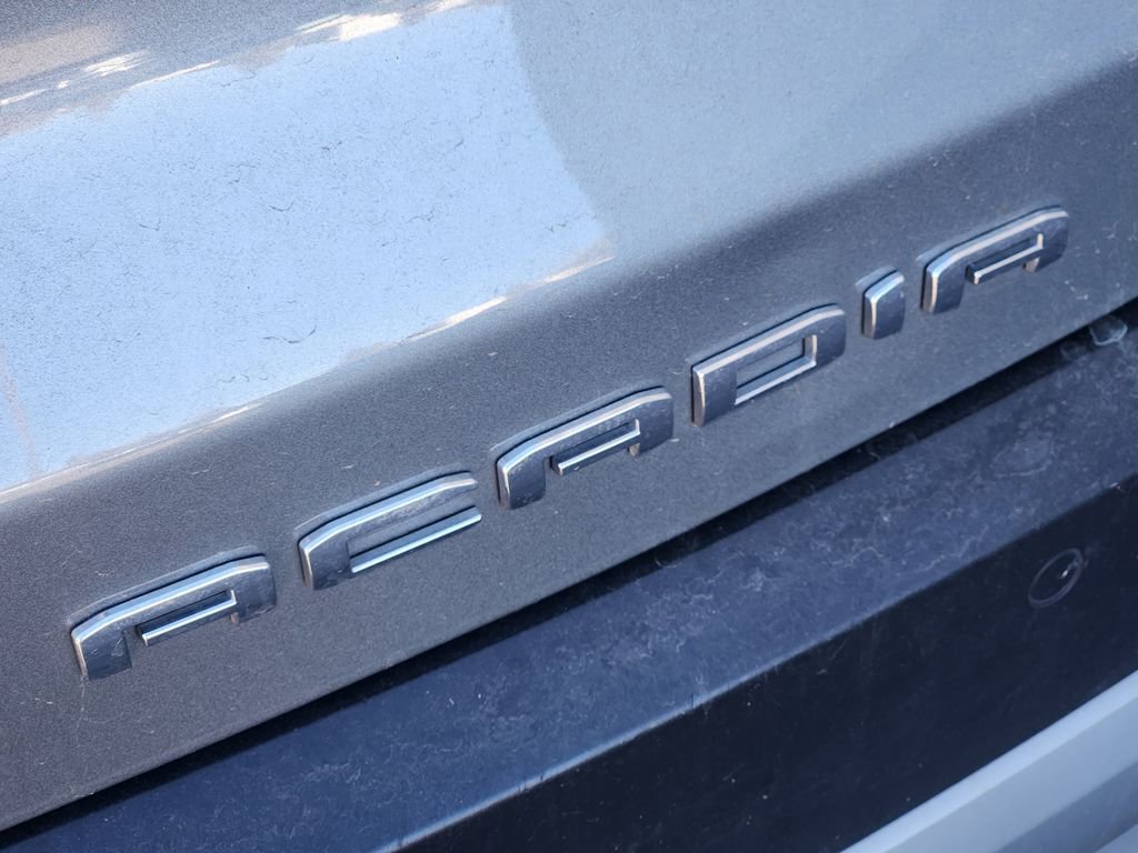 Used 2023 GMC Acadia SLT image 10