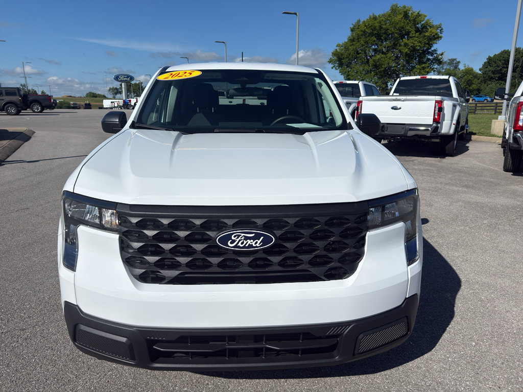 Used 2025 Ford Maverick XL FWD image 2