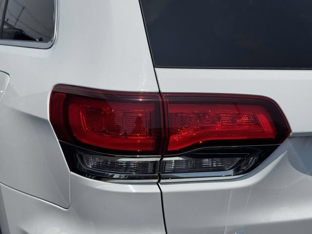 Used 2020 Jeep Grand Cherokee Limited AWD/4WD image 12