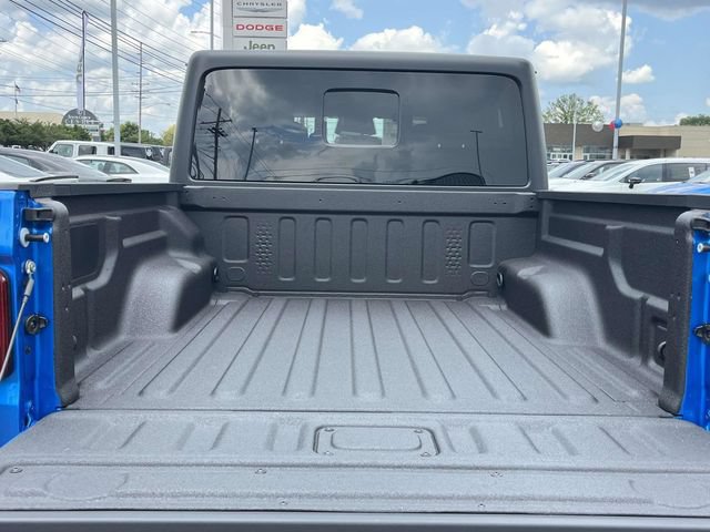 New 2026 Jeep Gladiator Sport AWD/4WD image 17