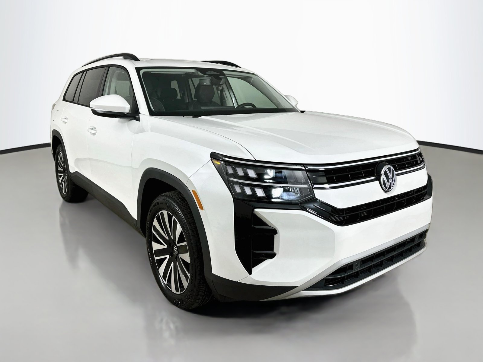 New 2027 Volkswagen Atlas SE AWD/4WD image 3