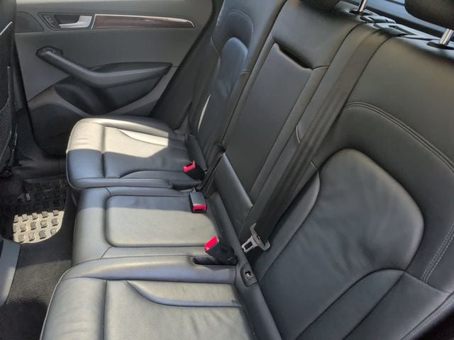 Used 2011 Audi Q5 2.0T Premium AWD/4WD image 18