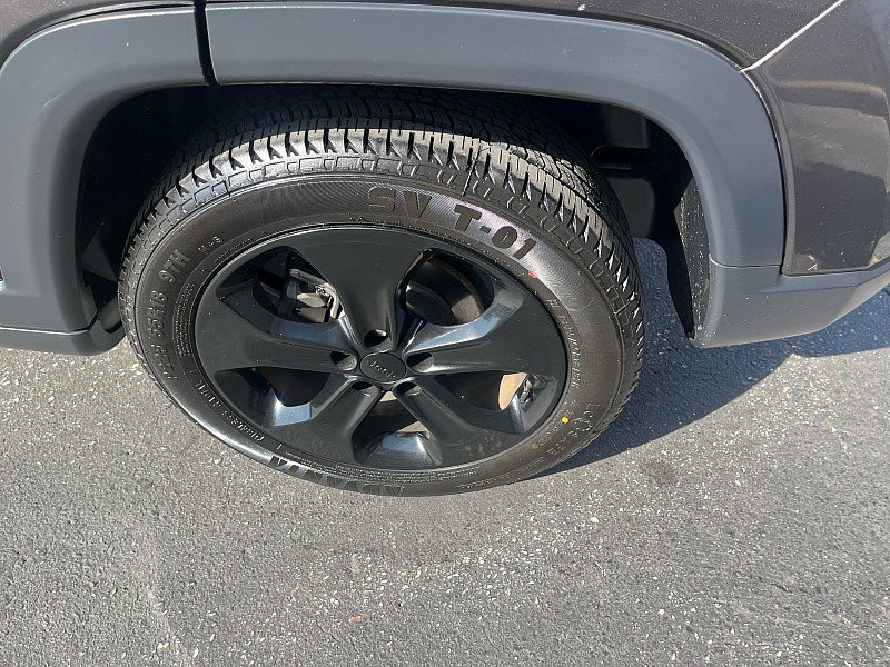 Used 2018 Jeep Compass Latitude w/ Popular Equipment Group AWD/4WD image 13