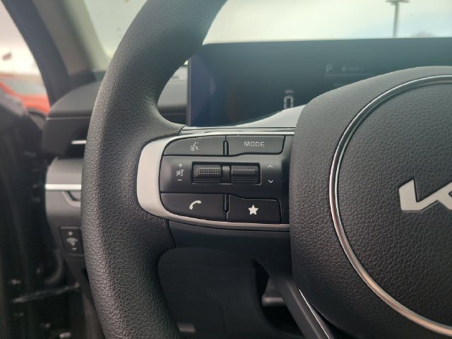 New 2026 Kia K5 LXS FWD image 15