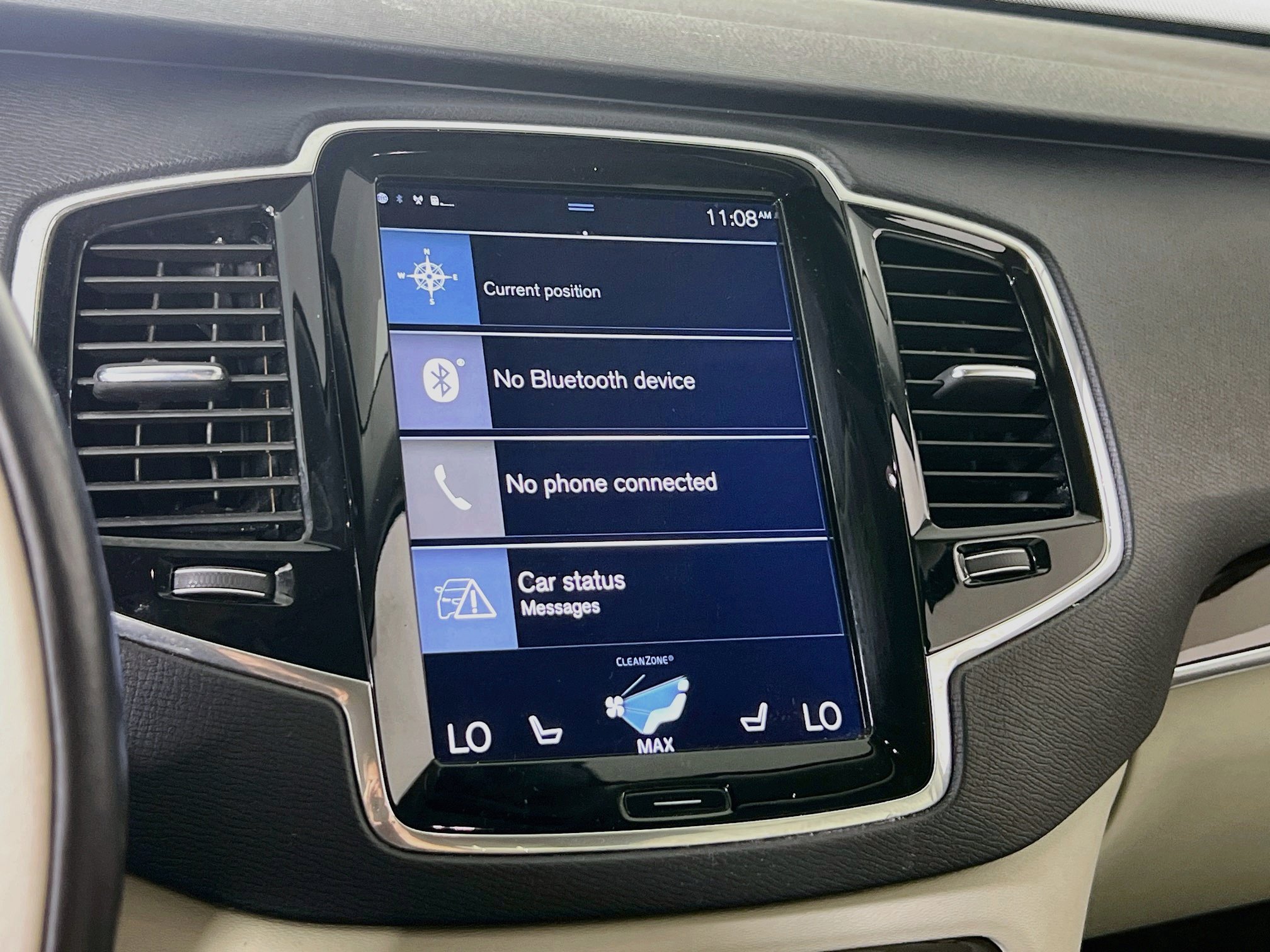 Used 2017 Volvo XC90 T6 Momentum w/ Vision Package AWD/4WD image 15