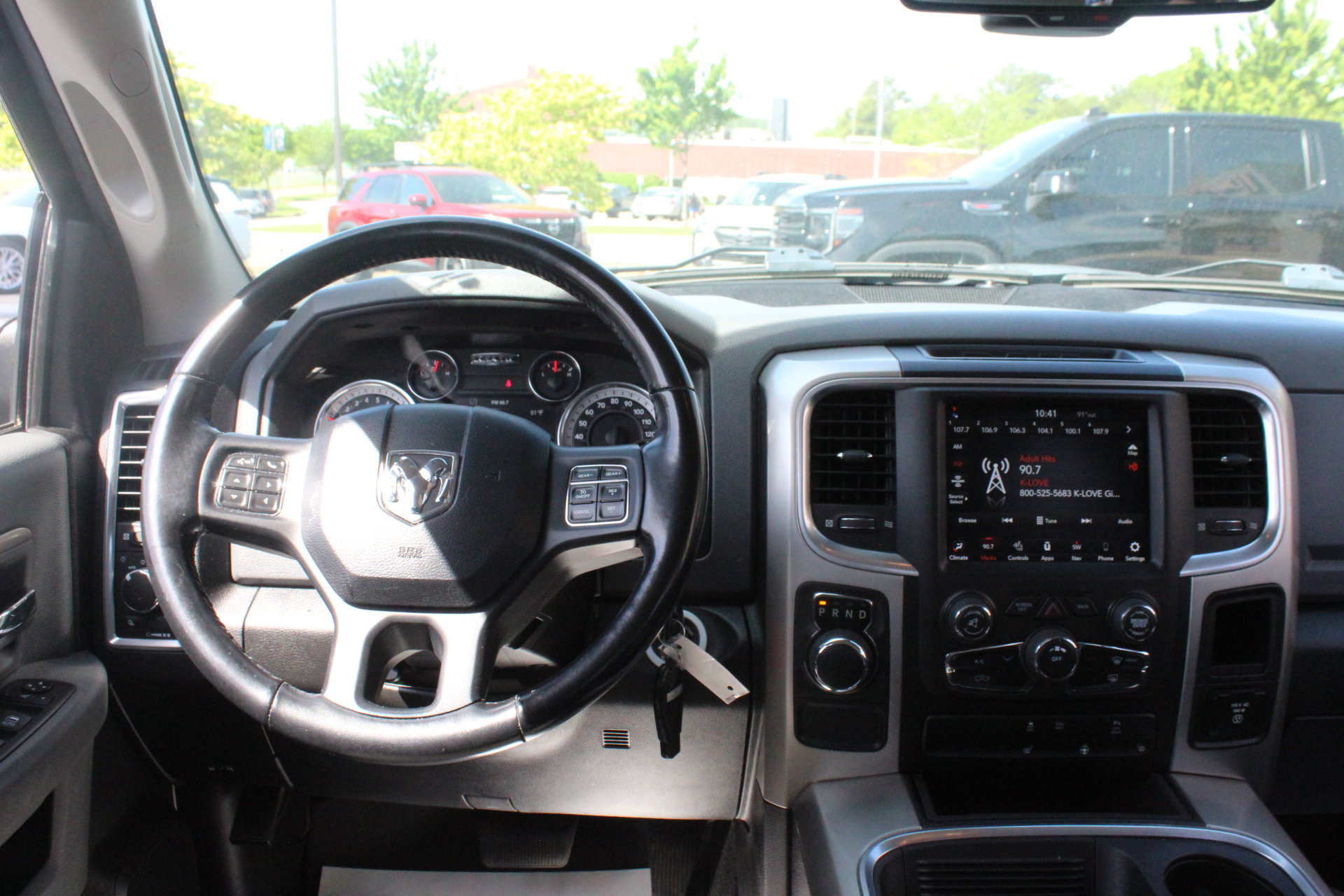 Used 2020 RAM 1500 Classic SLT w/ Luxury Group RWD image 25