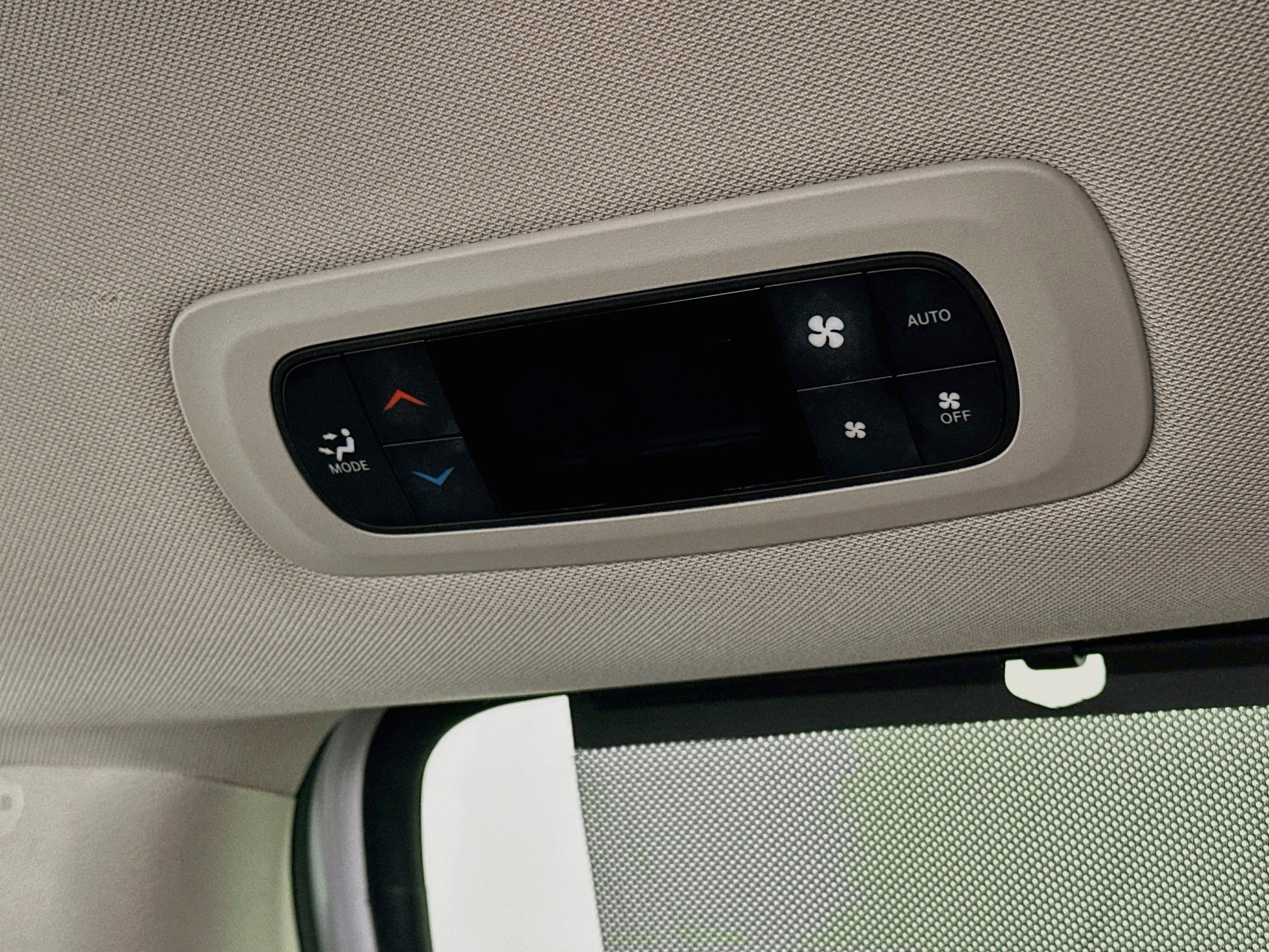 Used 2024 Chrysler Pacifica Touring-L FWD image 28