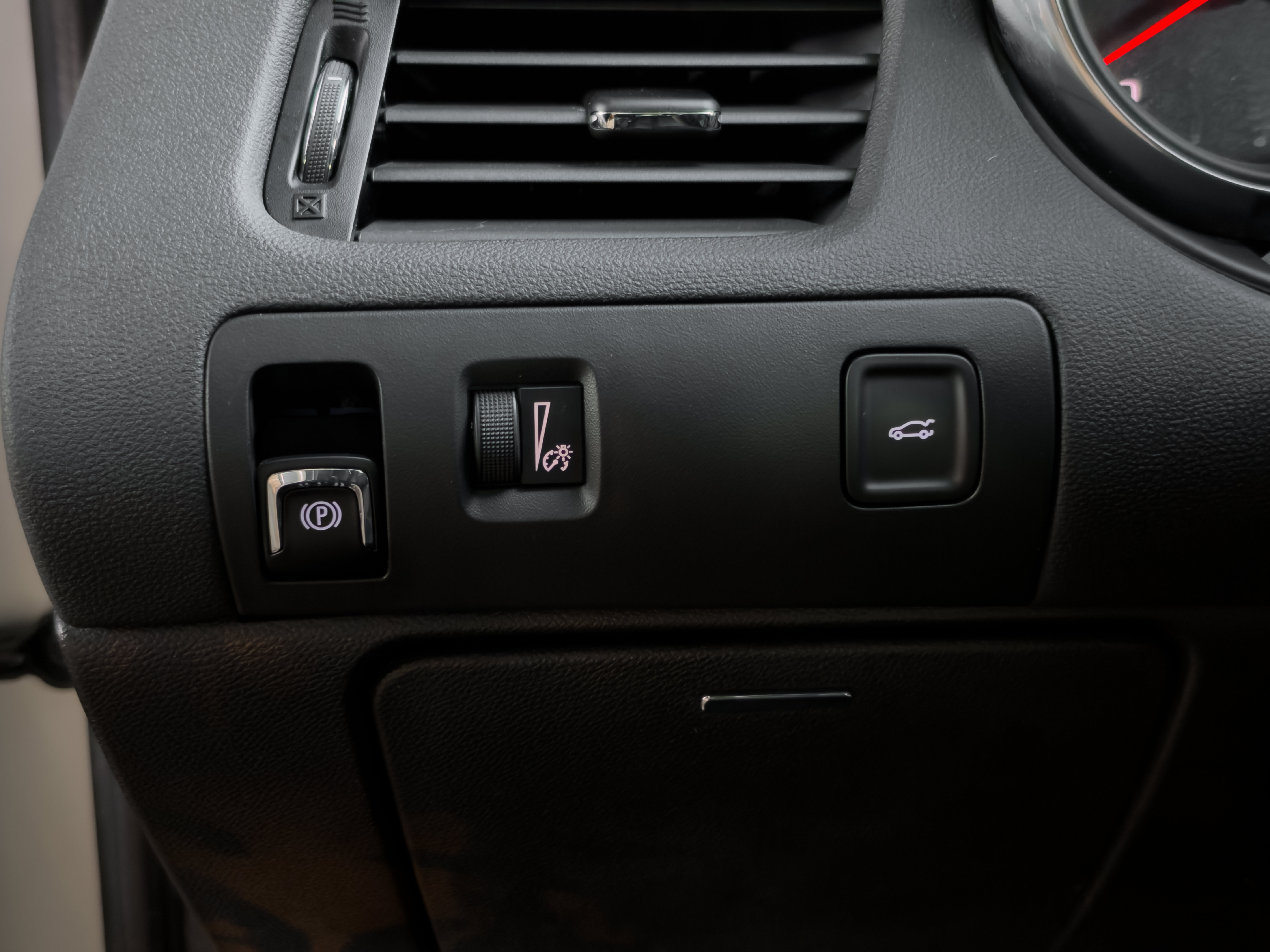 Used 2018 Chevrolet Impala LT FWD image 59
