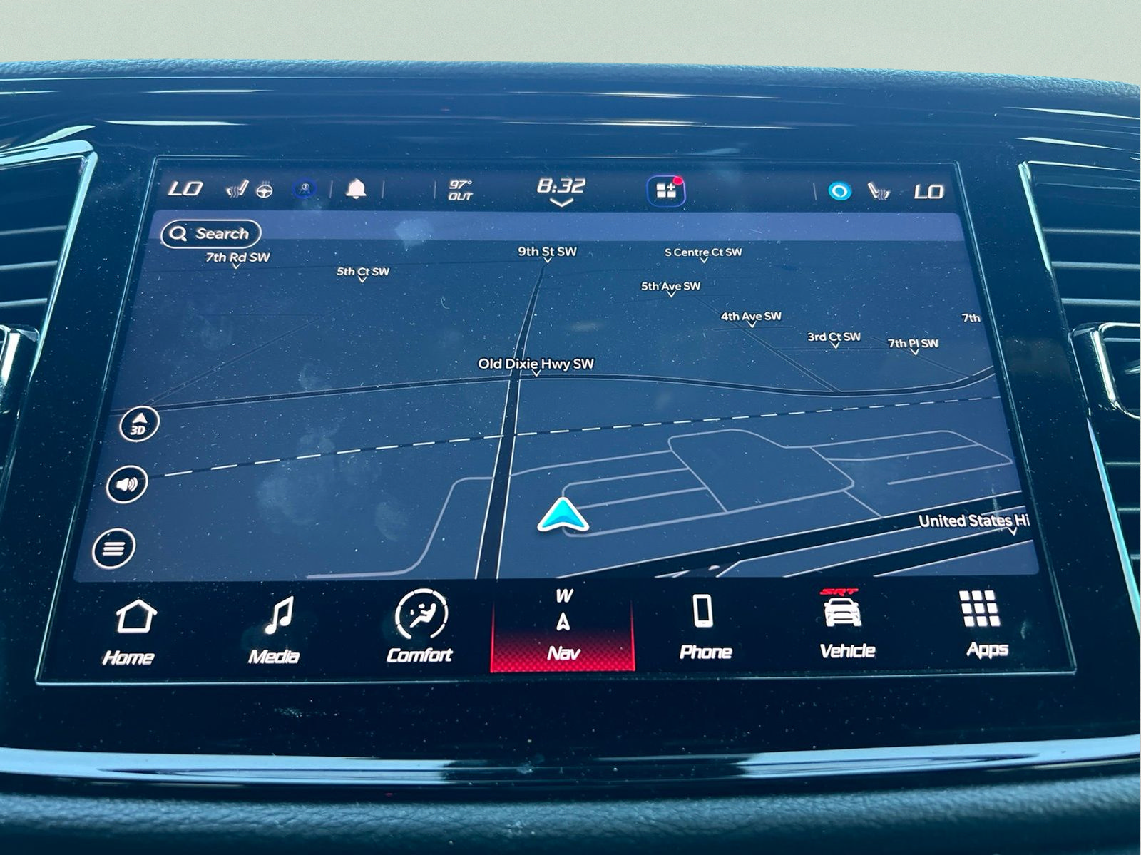 Used 2021 Dodge Durango SRT Hellcat w/ Technology Group AWD/4WD image 18