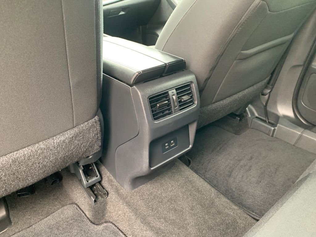 Used 2023 Nissan Rogue SV image 24