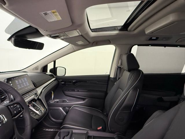 New 2026 Honda Odyssey Touring image 25