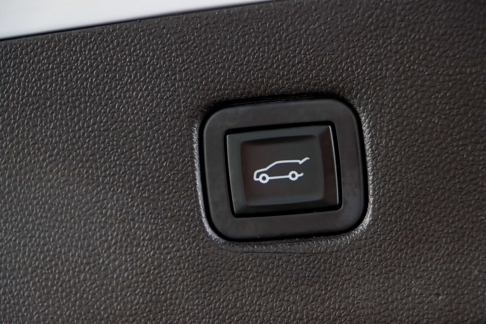 Used 2019 Chevrolet Blazer RS FWD image 30