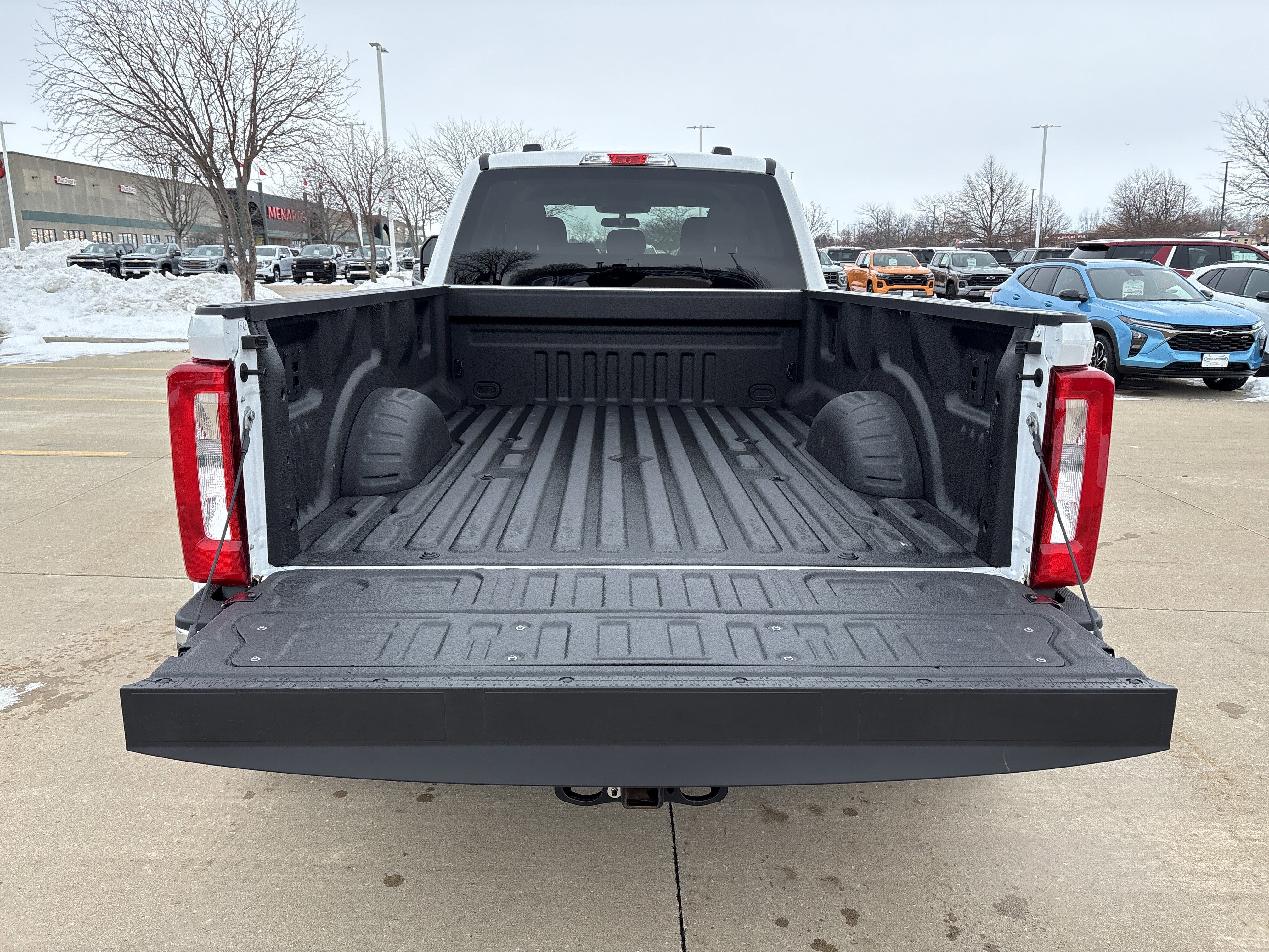 Used 2024 Ford F350 XLT w/ Snow Plow/Camper Package image 6