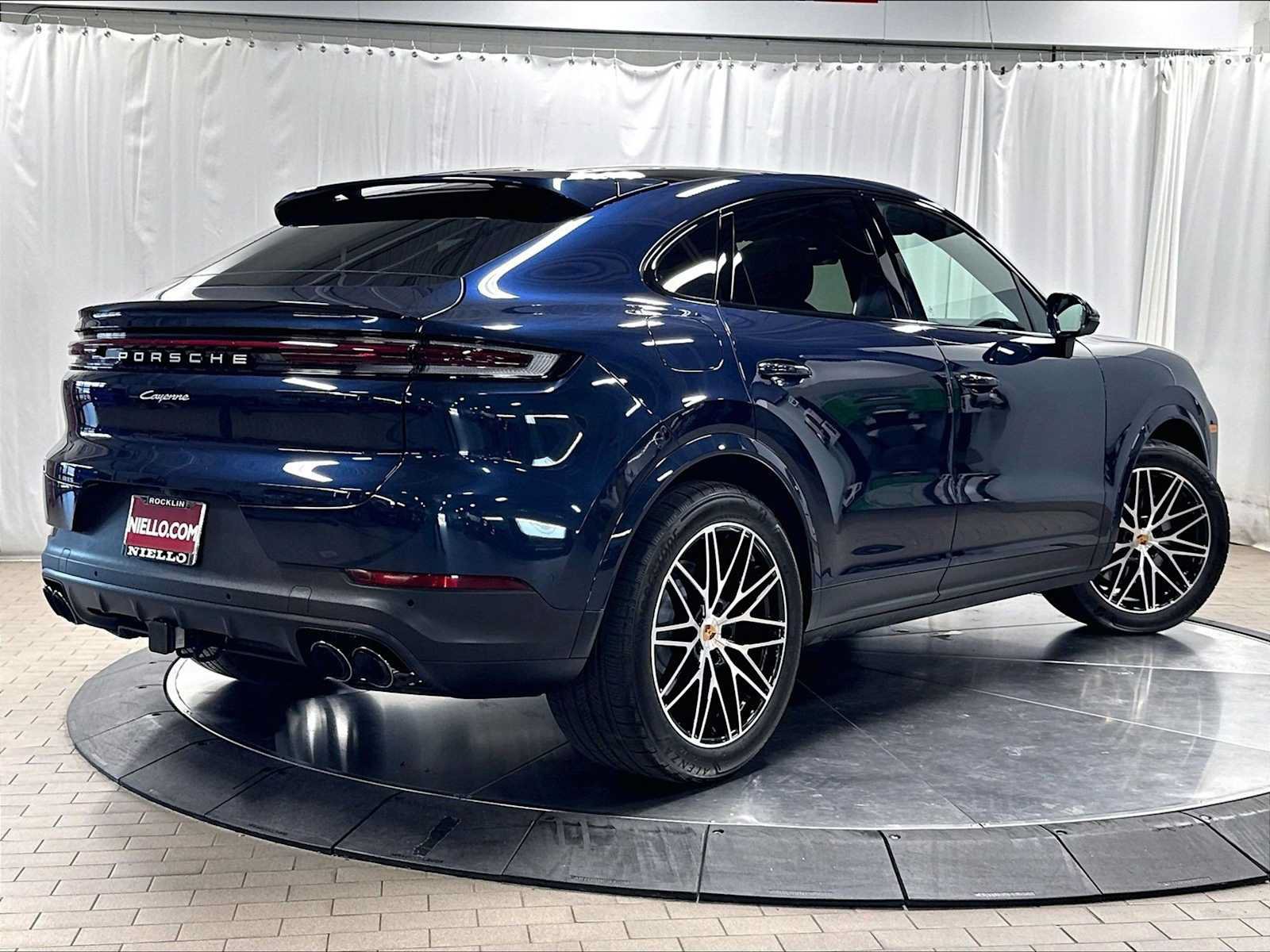 Used 2026 Porsche Cayenne Coupe AWD/4WD image 9