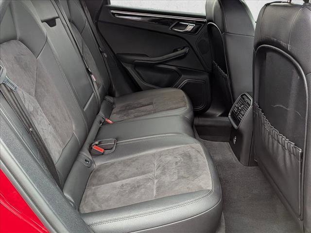 Used 2020 Porsche Macan image 19