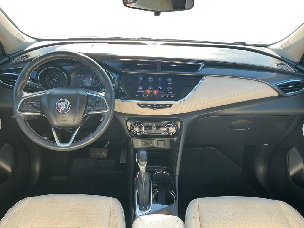 Used 2021 Buick Encore GX Select w/ Sport Touring Package FWD image 17