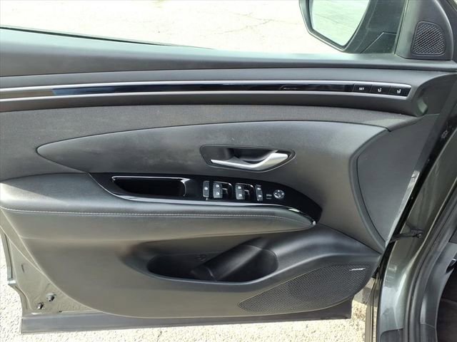 Used 2023 Hyundai Tucson Limited w/ Cargo Package image 19