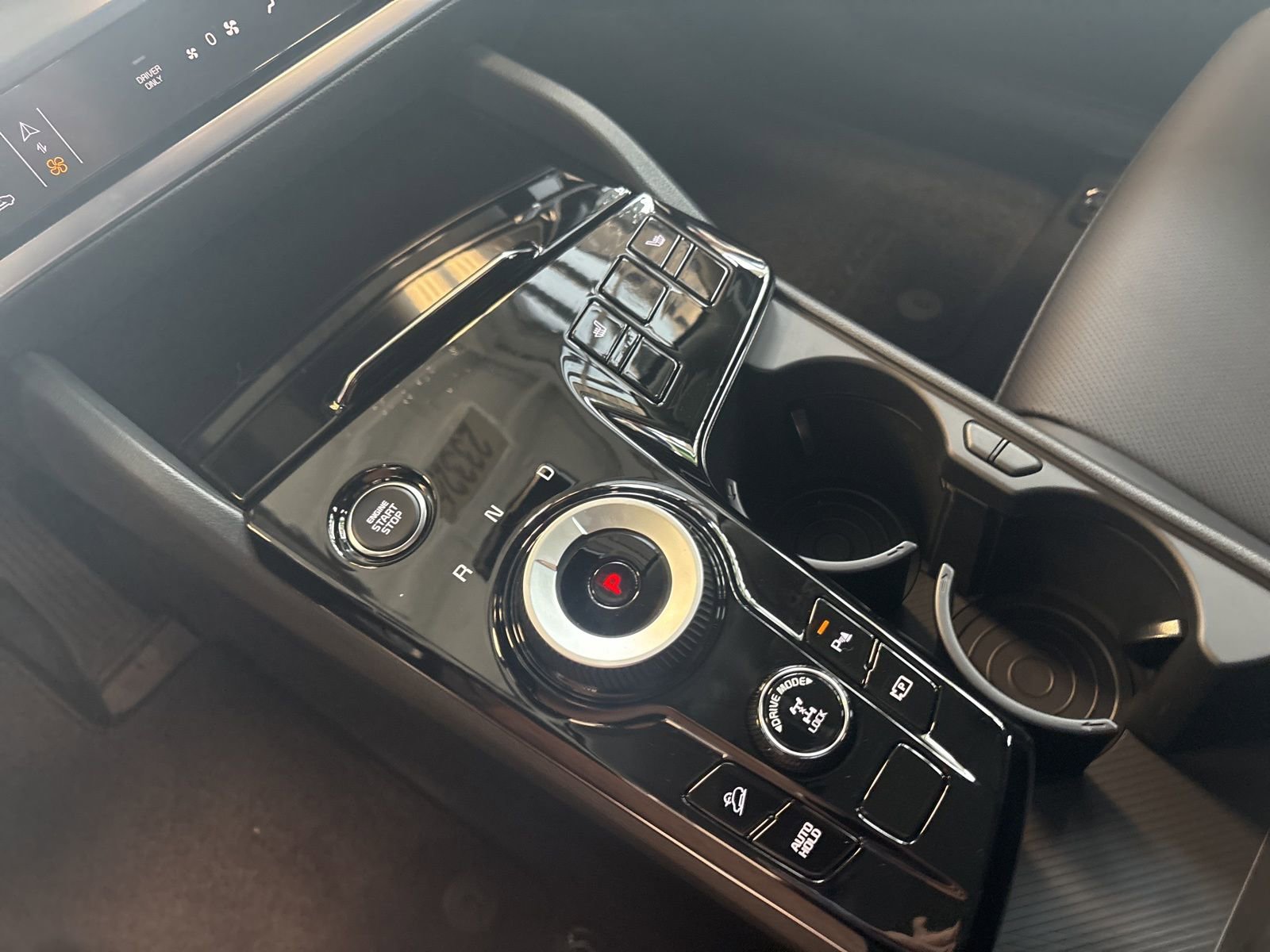 New 2025 Kia Sportage EX w/ EX Premium Package image 23