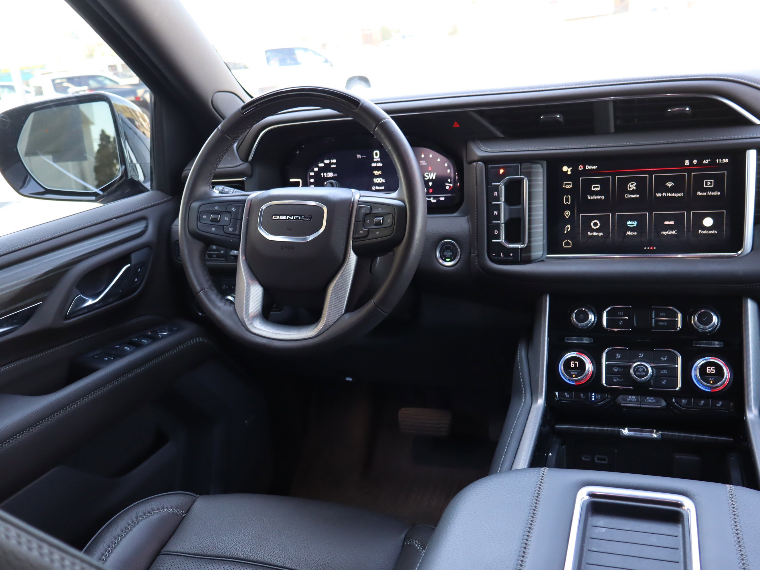 Certified 2024 GMC Yukon XL Denali w/ Advanced Technology Package image 15