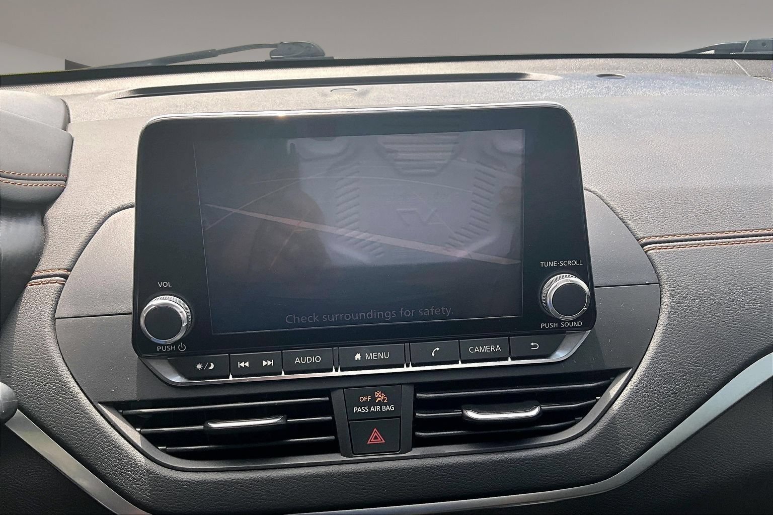 Used 2019 Nissan Altima 2.5 SR FWD image 14